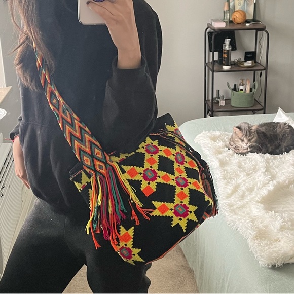 GORGEOUS - Bucket bag - knitted and handmade in Colombia - Picture 7 of 9